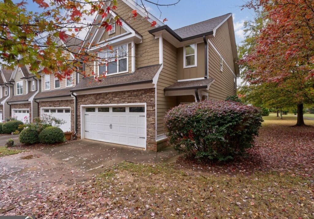 HD_1761813714547_Front_Lincoln